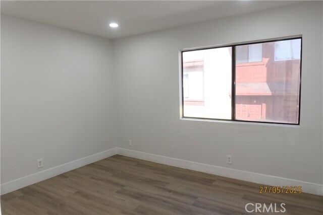 Foto del edificio - 1064 S Garfield Ave