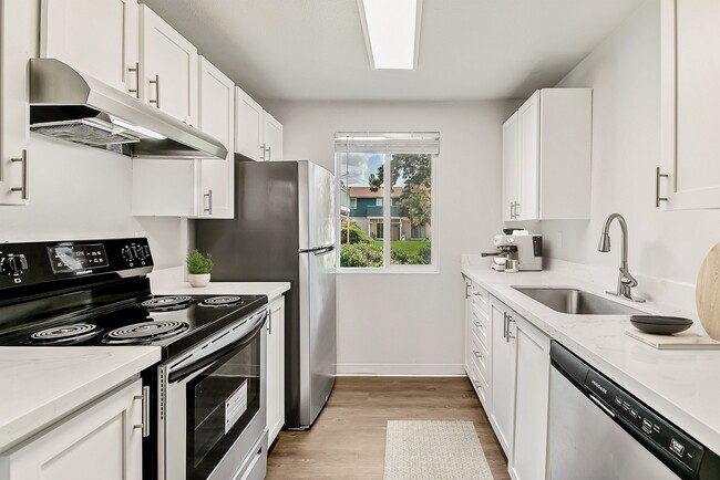 Building Photo - The Landing Apartments