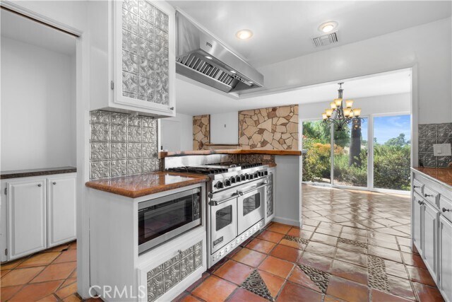 Foto del edificio - 11064 McBroom St