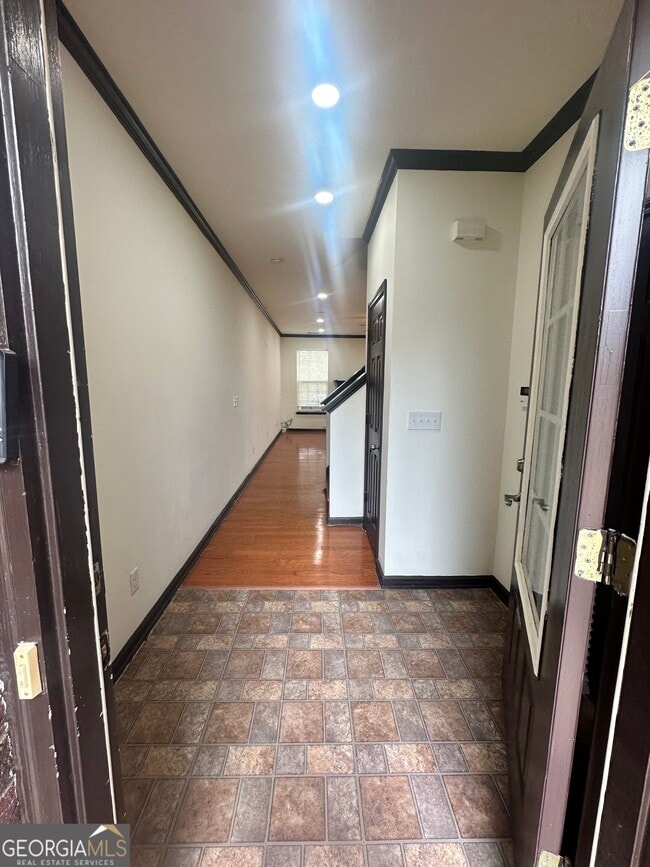 Building Photo - 186 Bellewood Oak Dr