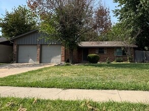 Building Photo - 10853 E 33rd Pl