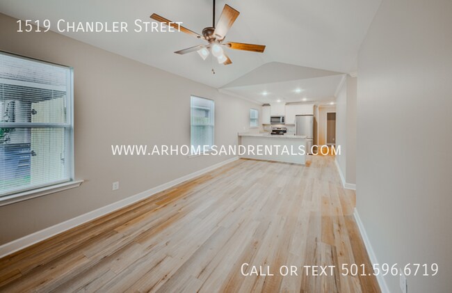 Foto del edificio - 1519 Chandler St