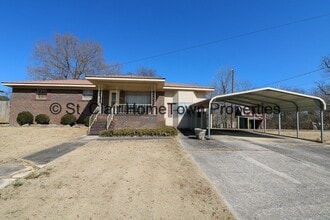 Building Photo - 321 Greene Branch Rd