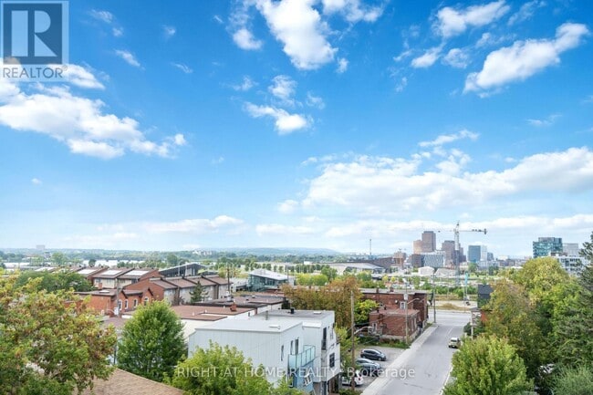 Building Photo - 22 Perkins St