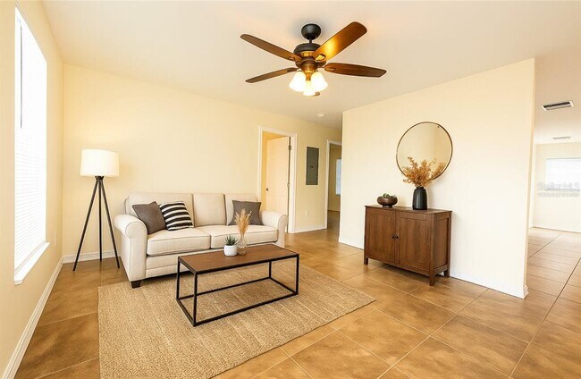 Foto del edificio - 12442 Grouse Ave