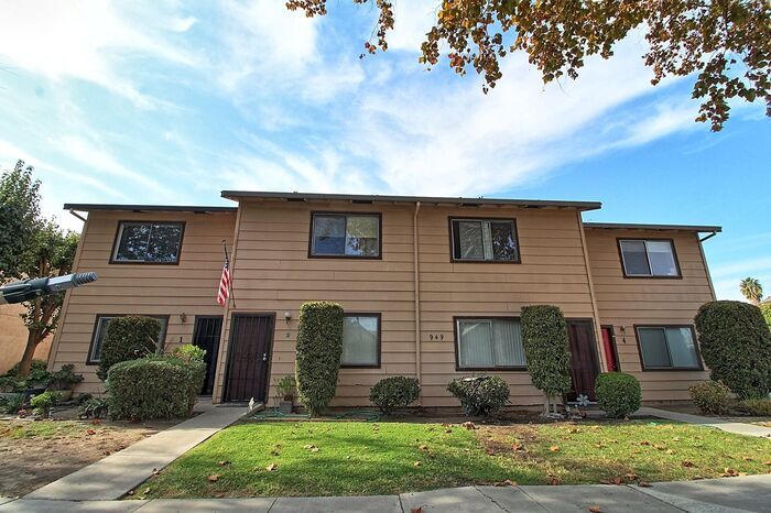Primary Photo - 959 F St