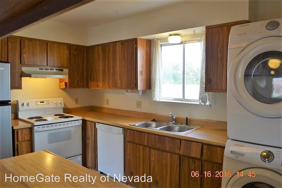 Primary Photo - 2 br, 1 bath House - 3198 Cache Peak Drive