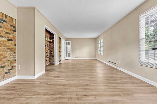 Building Photo - 5304 Haleville Rd