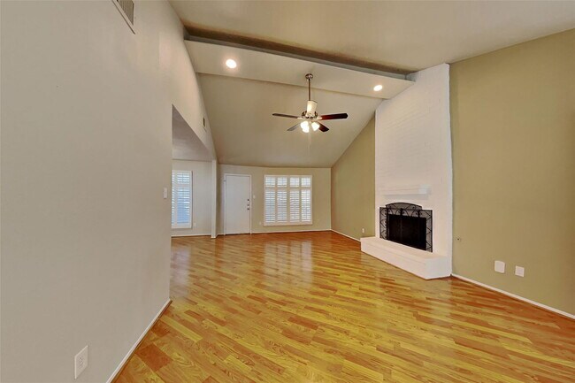 Foto del edificio - 20 Early Dawn Ct