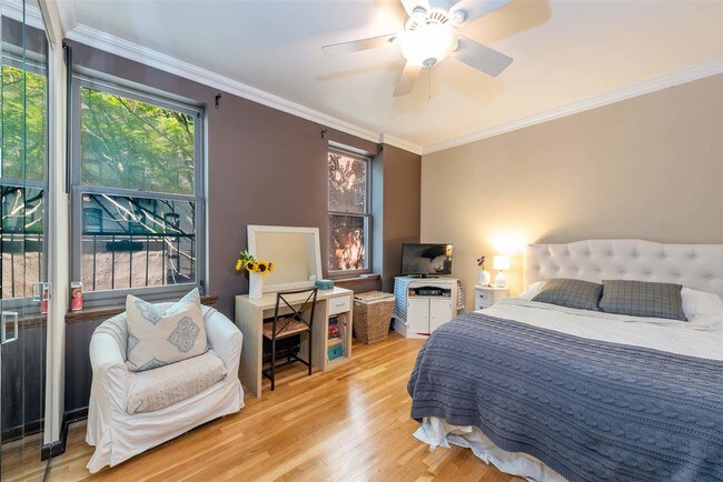 Foto del edificio - 902 Willow Ave