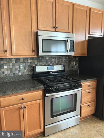 Building Photo - 639 Burr Oak Ct