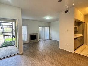 Building Photo - 6602 Harbor Town Dr