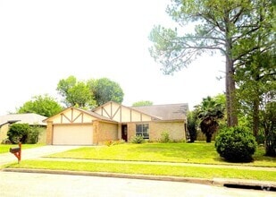 Building Photo - 4802 Laureldale Rd