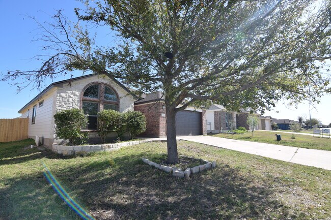 Foto del edificio - 7920 Bridgepointe Dr