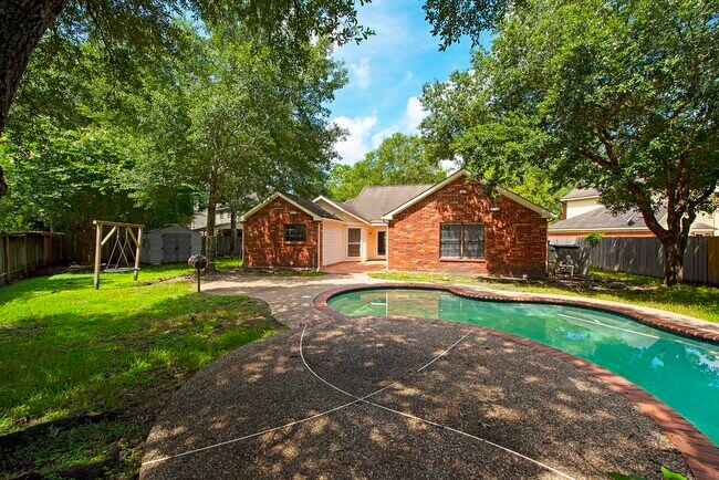 Foto del edificio - 34 Green Slope Pl