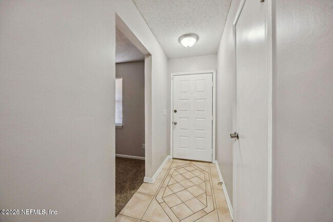 Building Photo - 1226 Turtle Creek Dr S