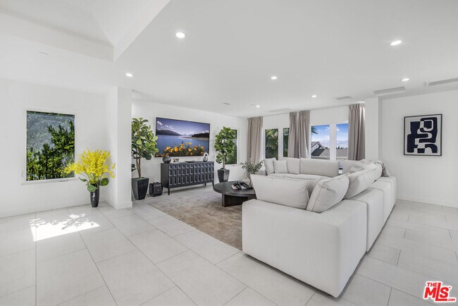 Foto del edificio - 18202 Rancho St