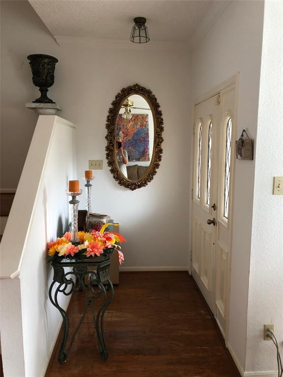 Foto del edificio - 736 Country Pl Dr
