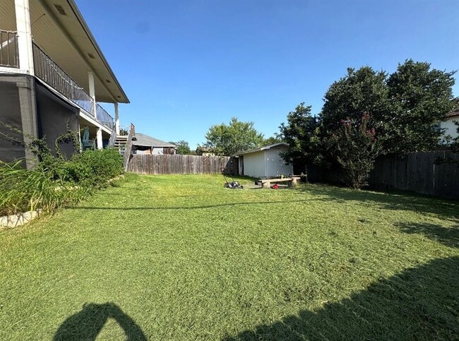 Building Photo - 15101 Nuttall Dr