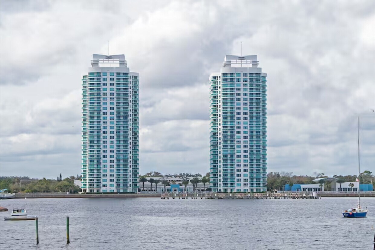 Photo - 231 Riverside Dr (Holly Hill, FL)