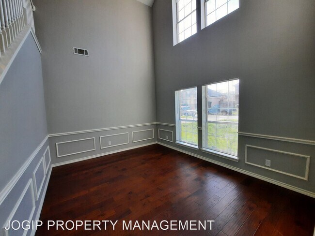Building Photo - 4 br, 2.5 bath House - 517 Copeland Dr