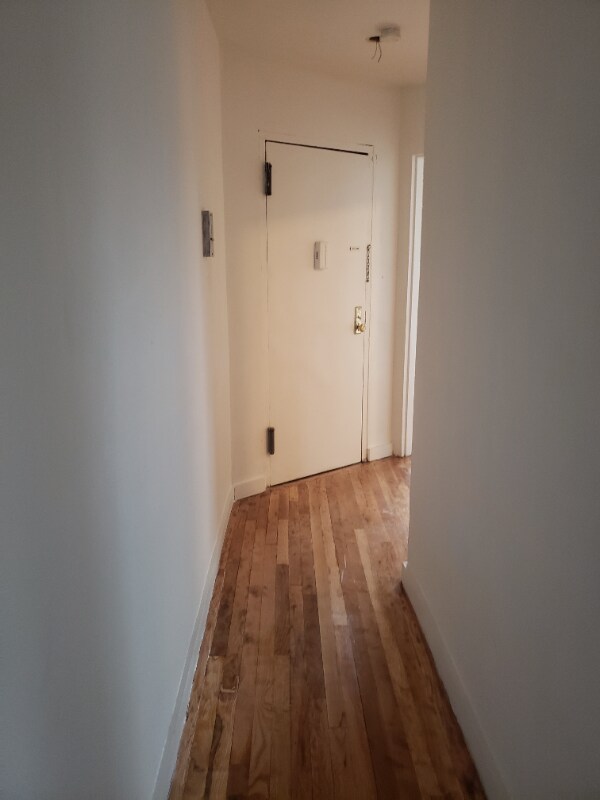 300 Woodworth Ave Unit 1, Yonkers, NY 10701 Room for Rent in Yonkers