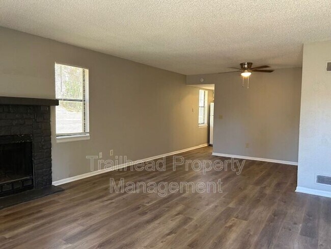 Foto del edificio - 8702 NW 82 Terrace