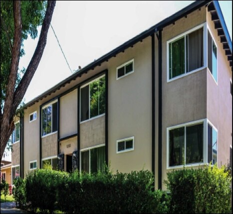 Foto del edificio - 1351 Armadale Ave
