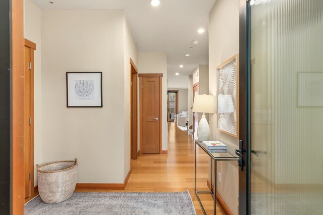Foto del edificio - 610 NE Vineyard Ln
