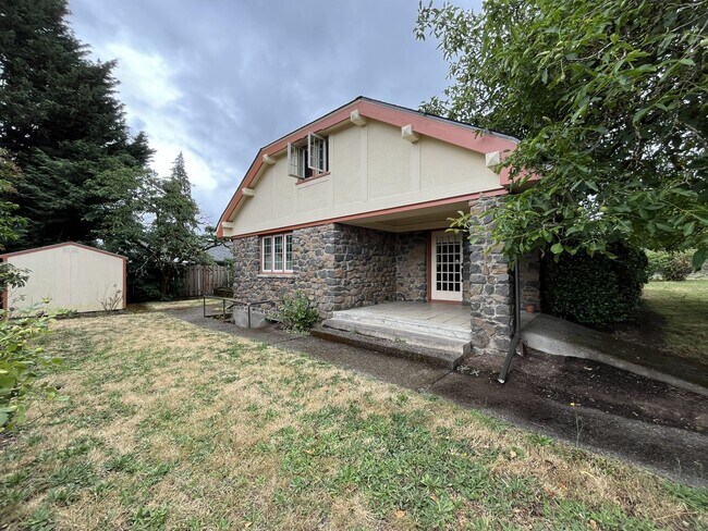 Building Photo - Charming Cottage Home with Timeless Character, Hardwood Floors, Flexible Living Spaces, and Expan...