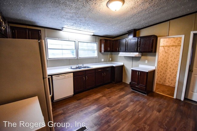 Building Photo - 3 br, 2 bath House - 260 Red Maple Ln