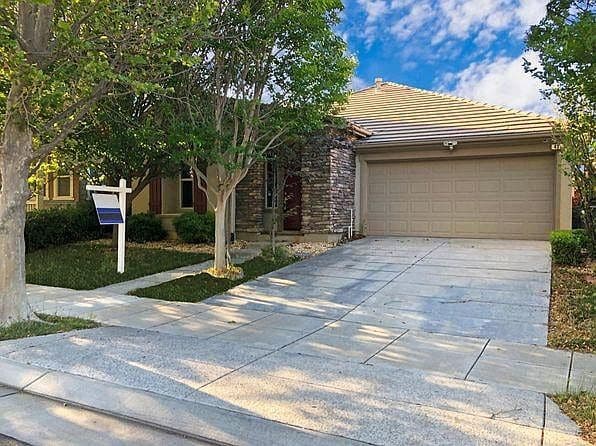 Building Photo - 431 E Legacy Dr