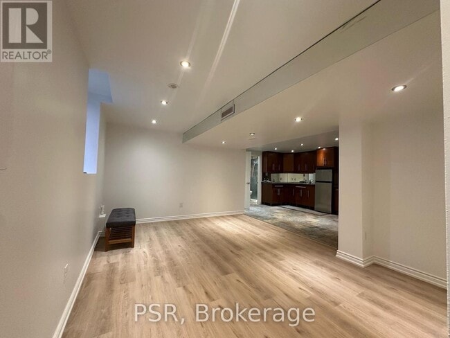 Building Photo - 5510 Red Brush Dr
