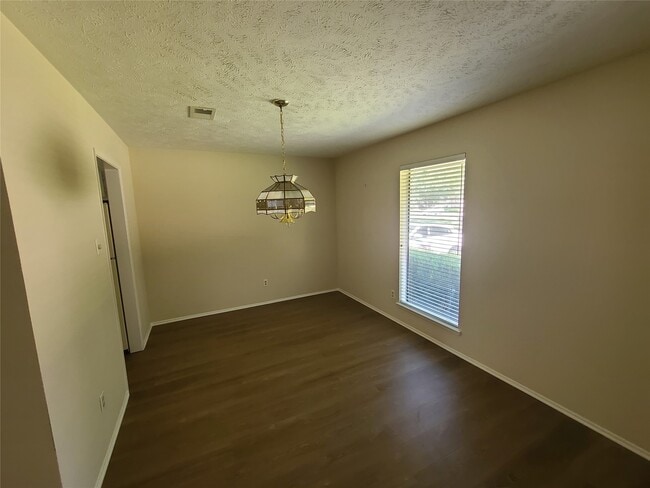 Foto del edificio - 3706 Hill Springs Dr