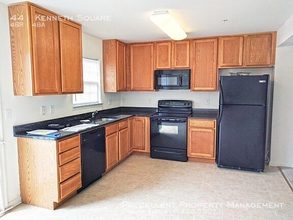 Building Photo - 441 Kenneth Square