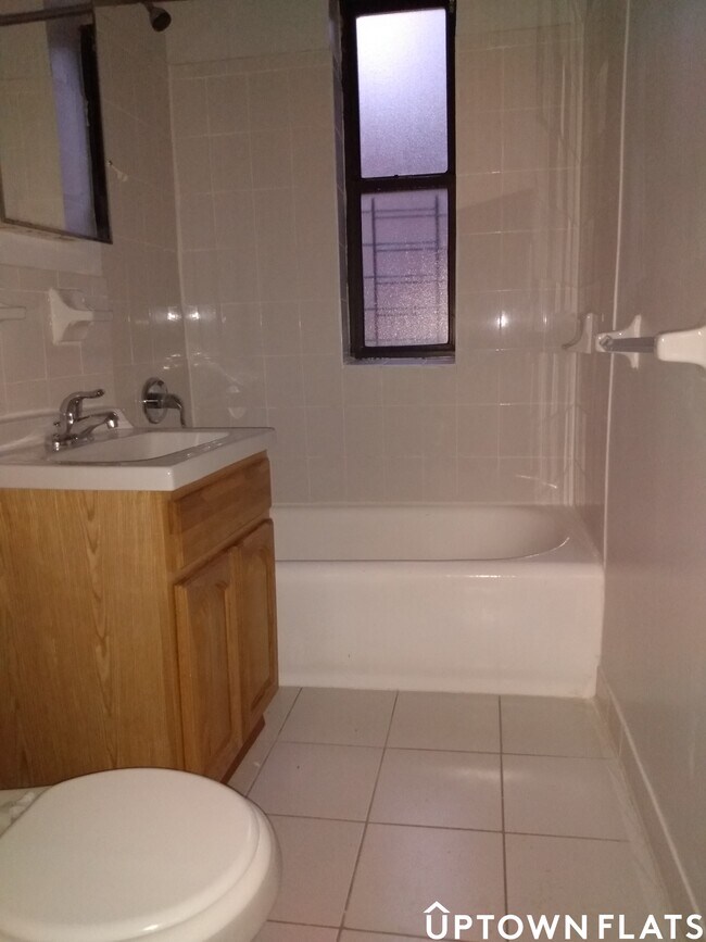 Building Photo - 1575 Grand Concourse