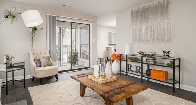 Foto del edificio - 7100 Roswell Rd