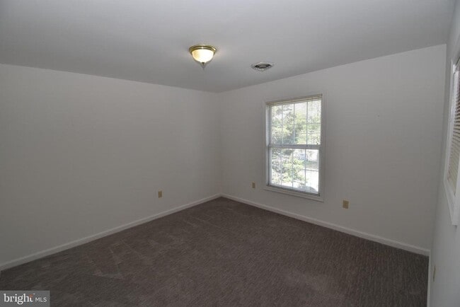 Building Photo - 2508 N Glebe Rd