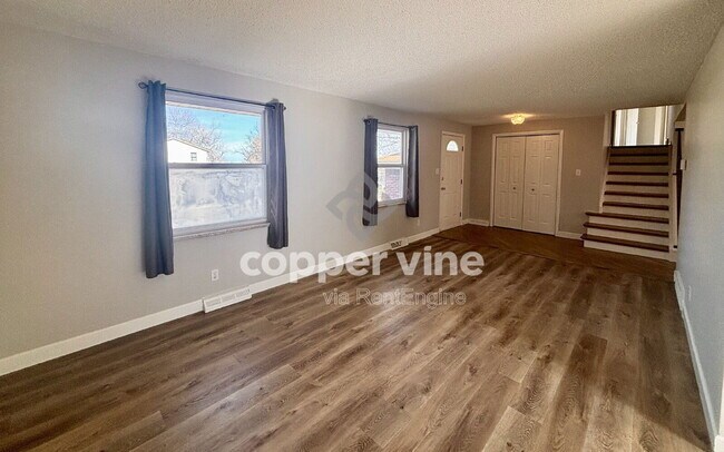 Building Photo - 7428 W 73rd Cir