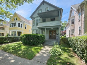 Building Photo - 138 Mansfield St