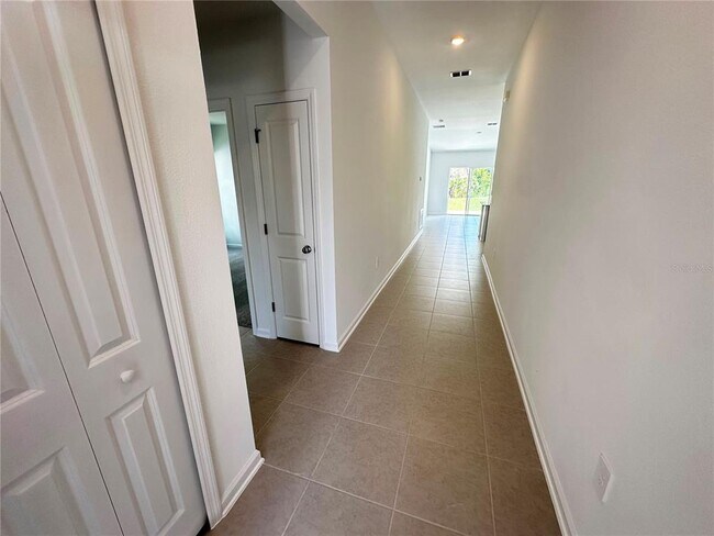 Building Photo - 1553 Loxley Trl