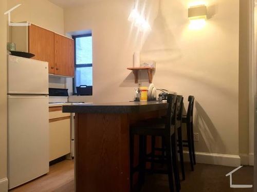 Primary Photo - 833 Beacon St