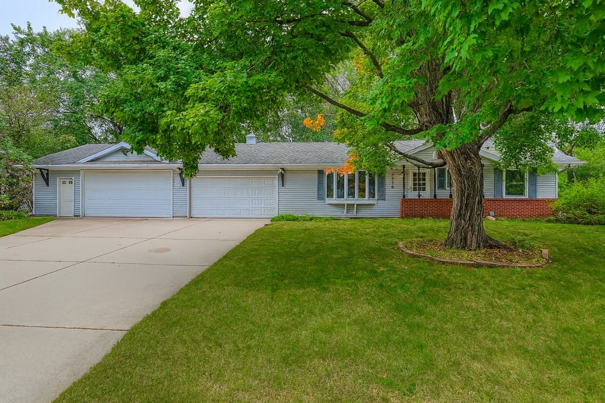 Foto principal - Rare, Must See Rambler in Cottage Grove