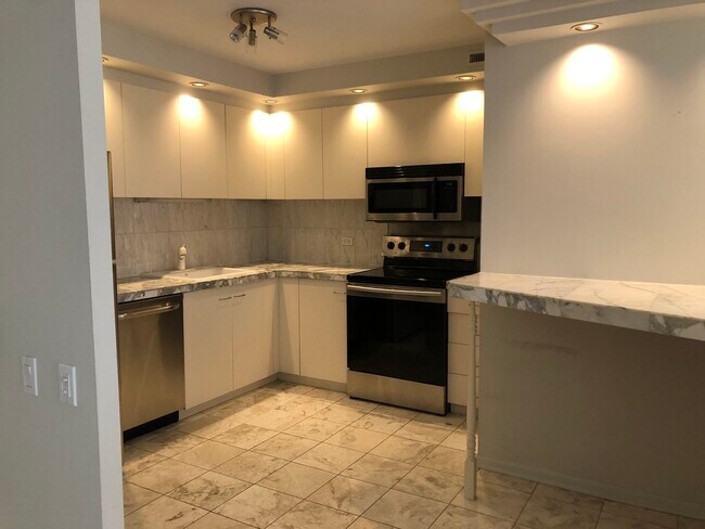Foto del edificio - 110 E Delaware Pl
