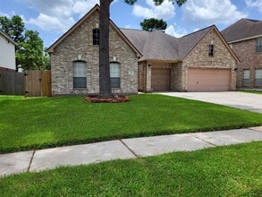 Building Photo - 15411 Tysor Park Ln