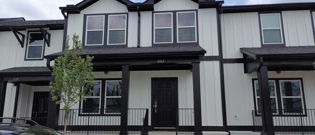 Building Photo - 343 Lincoln St