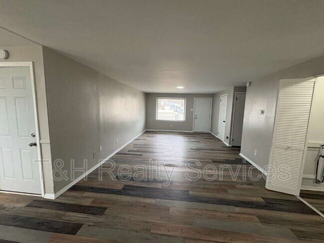 Foto del edificio - 10129 Lawnhaven Ct