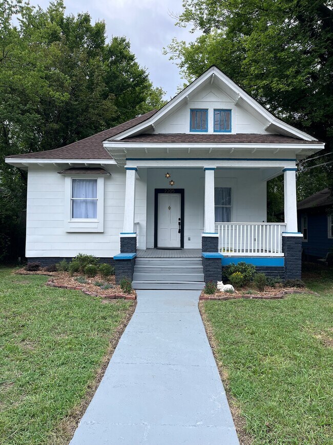Foto del edificio - 2205 Kirby Ave
