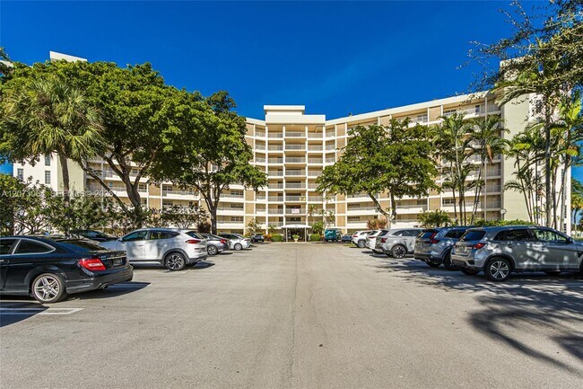 Foto del edificio - 3090 N Course Dr
