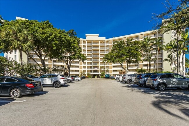 Building Photo - 3090 N Course Dr